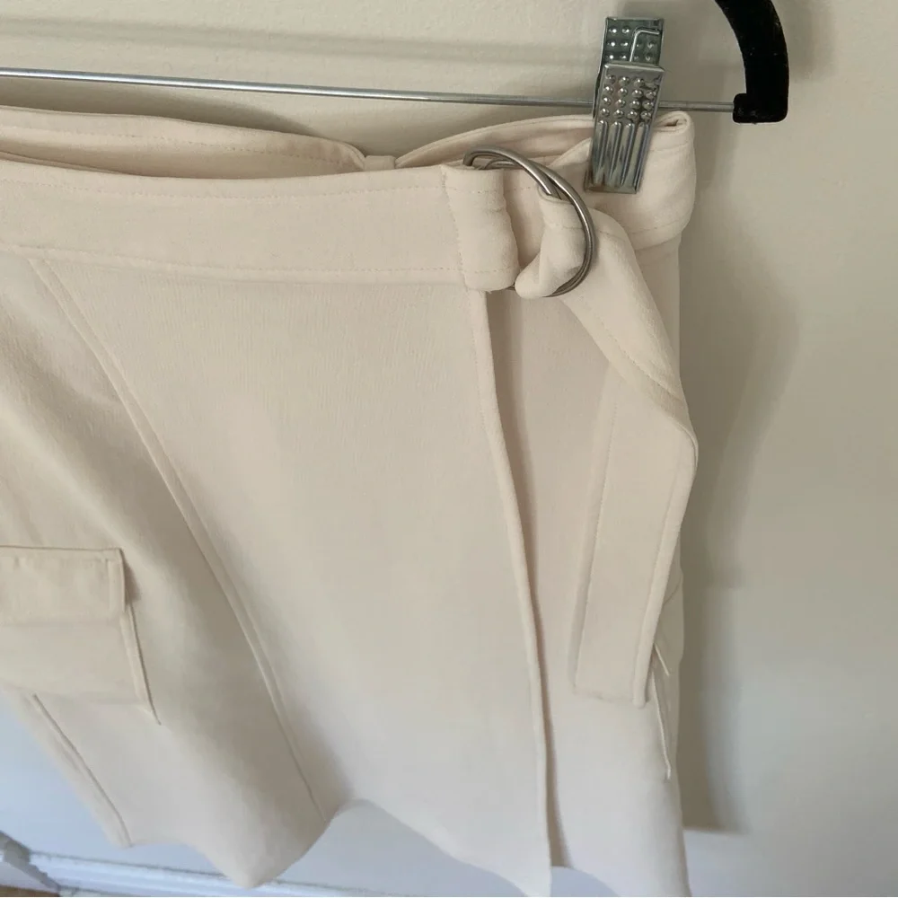 Aritzia Wilfred Hana Skirt Cream White Crepe high-rise cargo wrap midi skirt - Picture 7 of 9